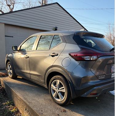 Gray 2021 Nissan Kicks S