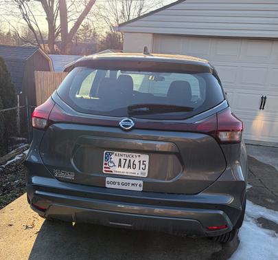 Gray 2021 Nissan Kicks S