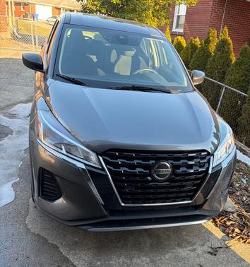 Gray 2021 Nissan Kicks S