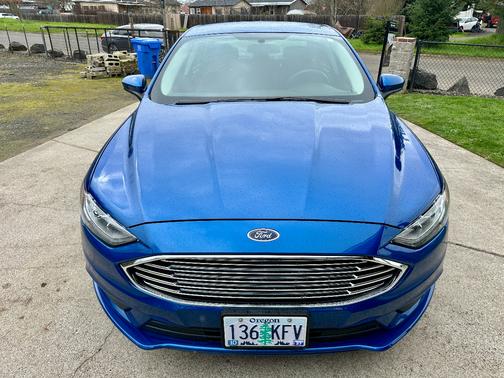 Blue 2017 Ford Fusion SE