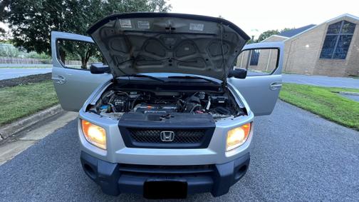 Photo 3 of 17 of 2006 Honda Element EX-P