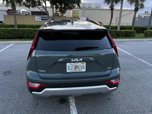 2023 Kia Niro EX