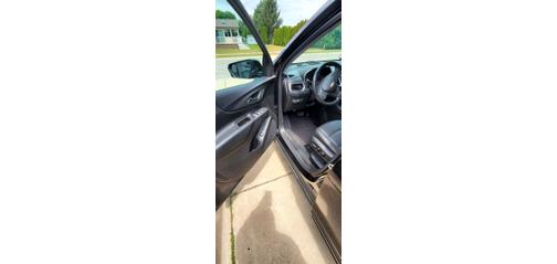 Photo 4 of 10 of 2020 Chevrolet Equinox 1LT