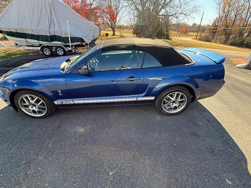 2007 Ford Shelby GT500 Base