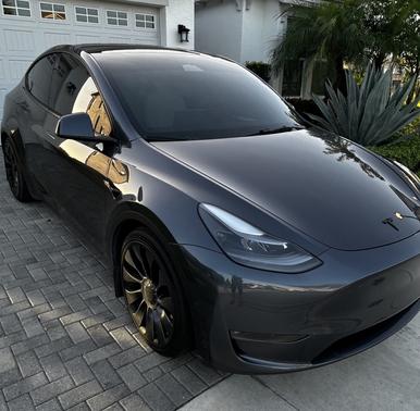 2023 Tesla Model Y Performance