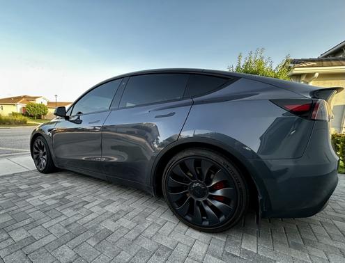 2023 Tesla Model Y Performance