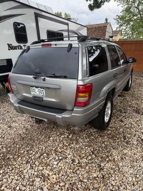 2000 Jeep Grand Cherokee Laredo 4WD