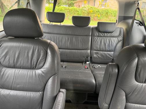 Silver 2005 Honda Odyssey EX-L