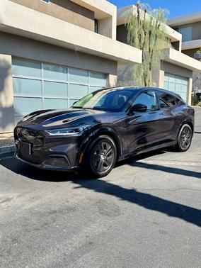 2022 Ford Mustang Mach-E California Route 1