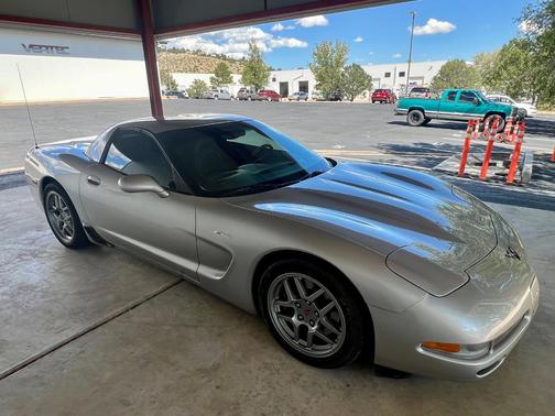 Silver 2004 Chevrolet Corvette Z06