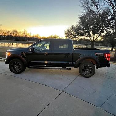 Black 2022 Ford F-150 XLT