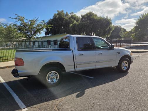 2003 Ford F-150 XLT SuperCrew