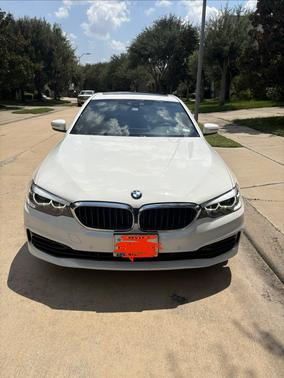 White 2020 BMW 530 i