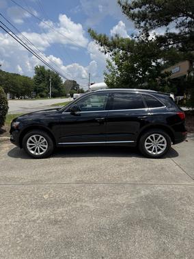 Black 2016 Audi Q5 2.0T Premium