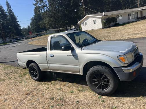 2000 Toyota Tacoma Base