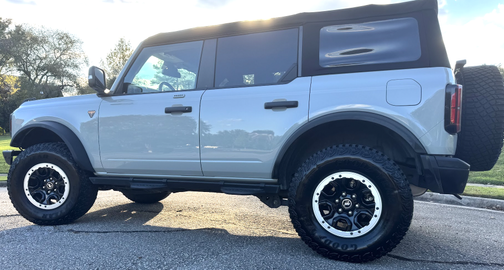 2022 Ford Bronco Badlands Advanced