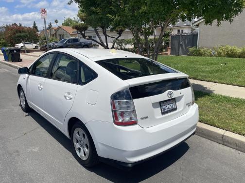 2005 Toyota Prius Base