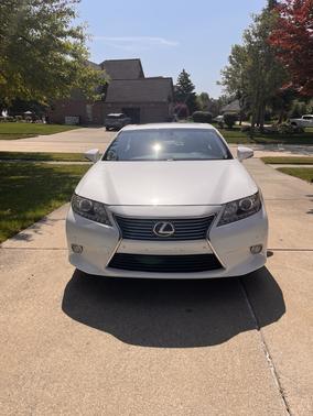 2013 Lexus ES 300h Base