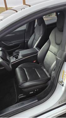 White 2022 Tesla Model S Plaid