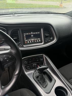 Black 2018 Dodge Challenger SXT
