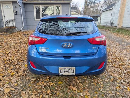 2017 Hyundai Elantra GT Base