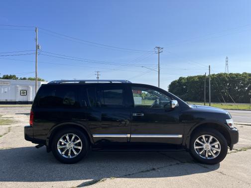 2010 INFINITI QX56 Base