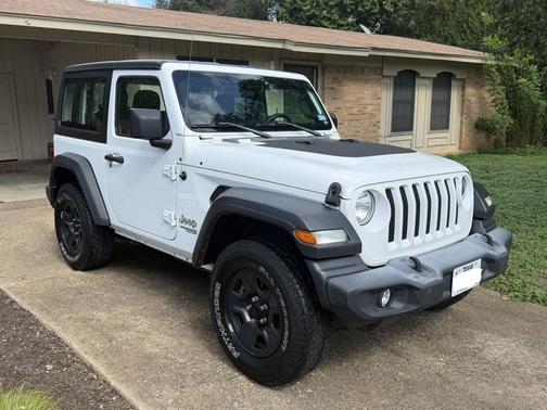 White 2019 Jeep Wrangler Sport