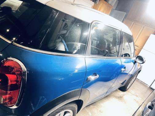 2012 MINI Cooper Countryman Base