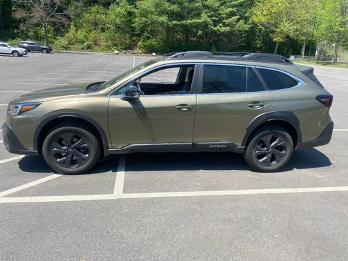 Green 2022 Subaru Outback Onyx Edition XT