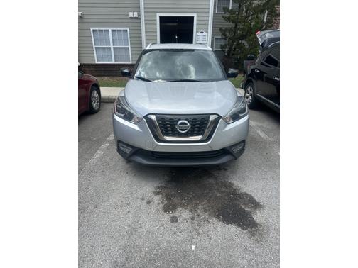 2019 Nissan Kicks SR