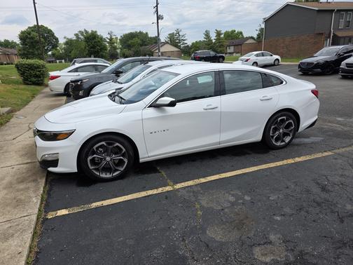 White 2022 Chevrolet Malibu LT