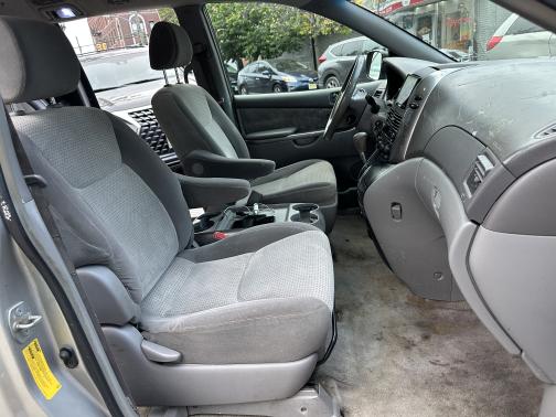 2008 Toyota Sienna LE