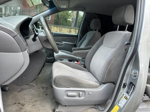 2008 Toyota Sienna LE