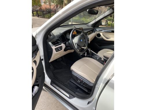 Photo 5 of 9 of 2019 BMW X1 xDrive28i