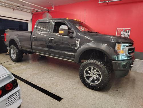 2022 Ford F-350 Platinum