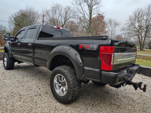 2022 Ford F-350 Platinum