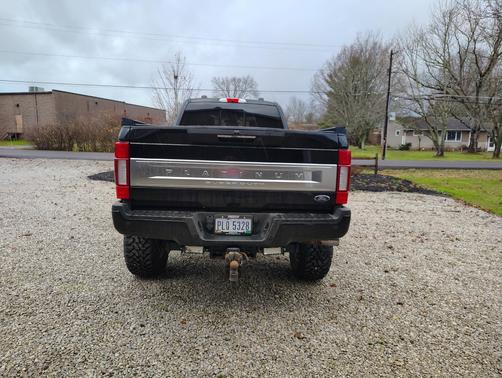 2022 Ford F-350 Platinum