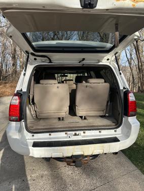 White 2007 Toyota 4Runner SR5