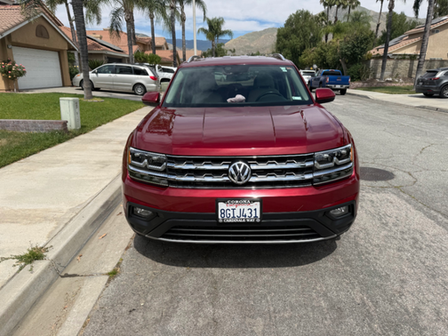 Red 2018 Volkswagen Atlas 2.0T SE