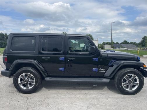 Black 2019 Jeep Wrangler Unlimited Sahara