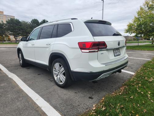2019 Volkswagen Atlas 3.6L SEL Premium