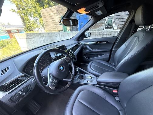 Black 2017 BMW X1 xDrive 28i