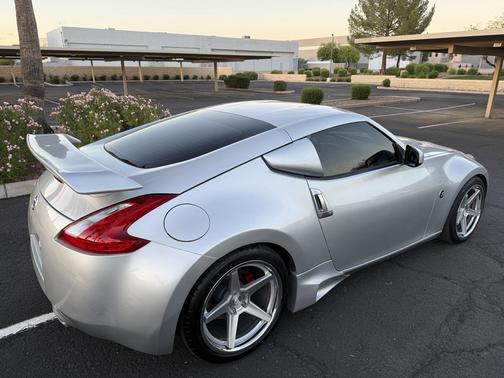 Silver 2015 Nissan 370Z Base