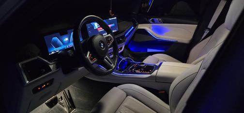 2024 BMW X5 M60i