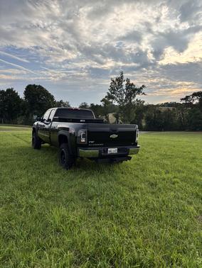 Black 2008 Chevrolet Silverado 2500 LT1 H/D Extended Cab