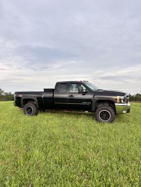Black 2008 Chevrolet Silverado 2500 LT1 H/D Extended Cab