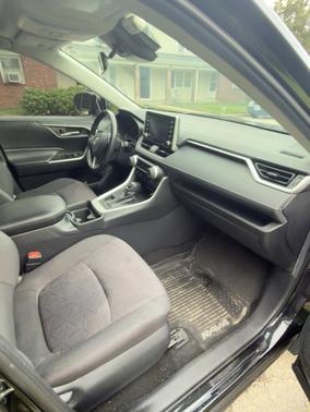 Black 2019 Toyota RAV4 XLE