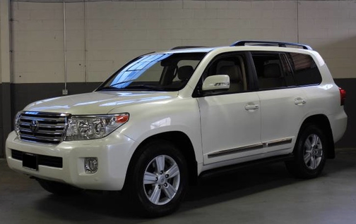 2013 Toyota Land Cruiser Base