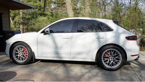 2015 Porsche Macan Turbo