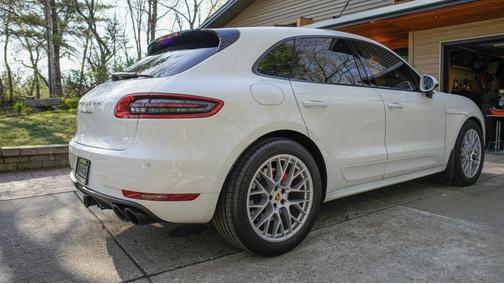 2015 Porsche Macan Turbo